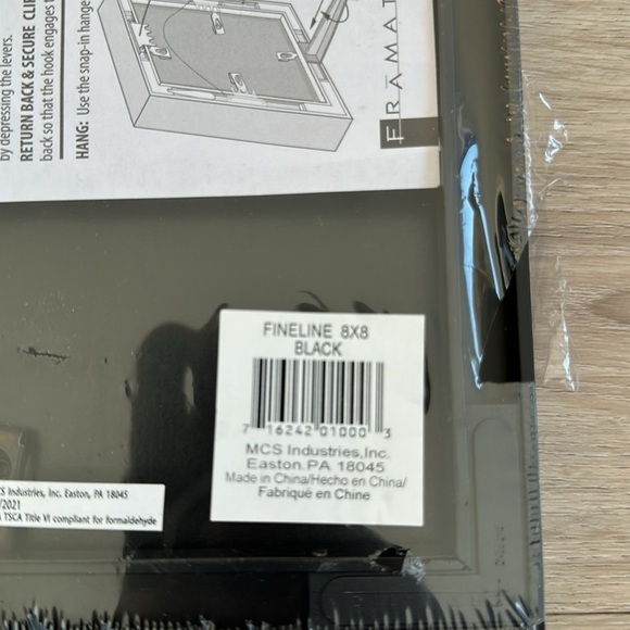 Framatic Fineline 8x8" Aluminum Frame with a Thin Face for a 5x5" Photograph, - Picture 7 of 8